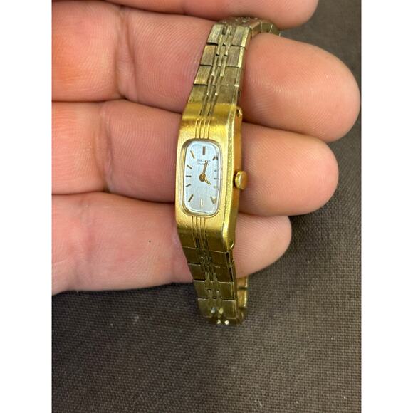 Vintage Seiko 1320-5629 Gold Tone Womens Watch!